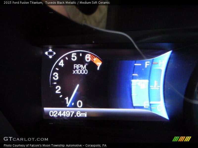 Tuxedo Black Metallic / Medium Soft Ceramic 2015 Ford Fusion Titanium