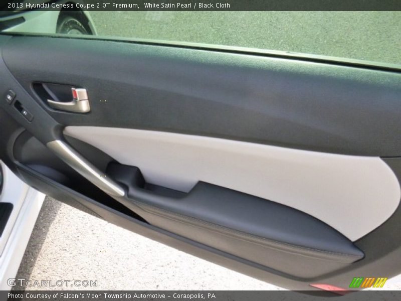 White Satin Pearl / Black Cloth 2013 Hyundai Genesis Coupe 2.0T Premium