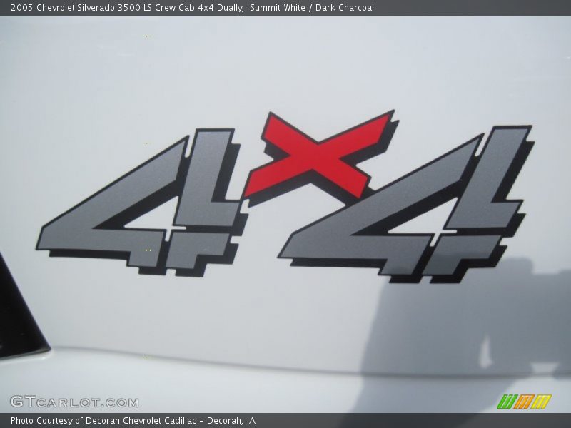 Summit White / Dark Charcoal 2005 Chevrolet Silverado 3500 LS Crew Cab 4x4 Dually