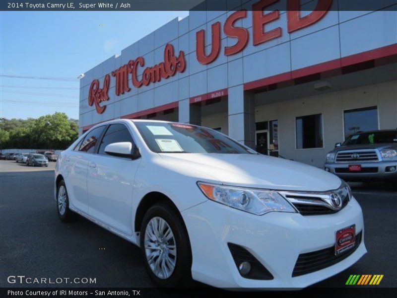 Super White / Ash 2014 Toyota Camry LE