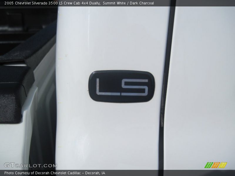 Summit White / Dark Charcoal 2005 Chevrolet Silverado 3500 LS Crew Cab 4x4 Dually