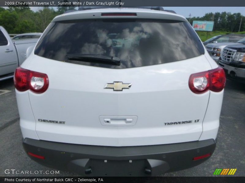 Summit White / Dark Gray/Light Gray 2009 Chevrolet Traverse LT