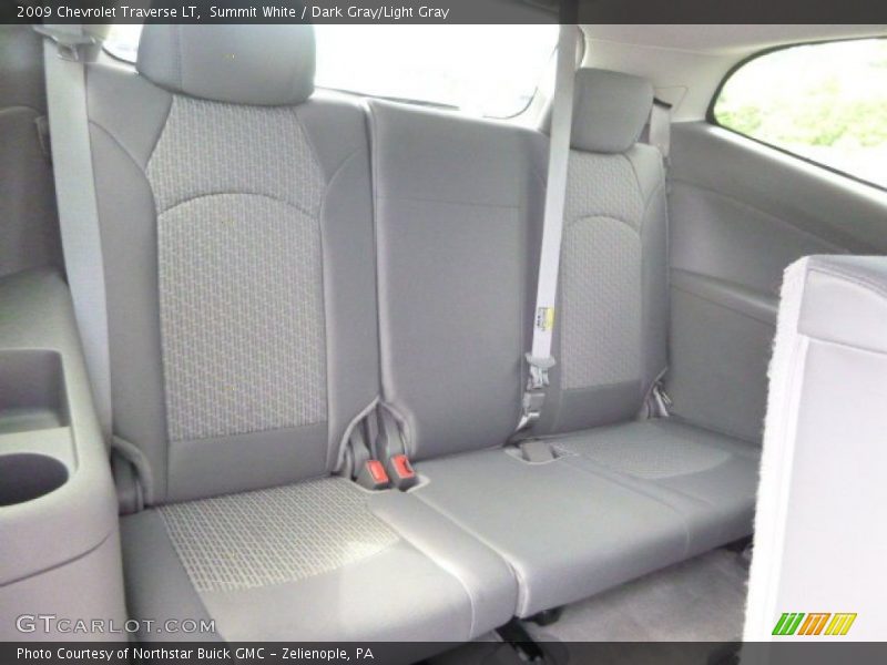 Summit White / Dark Gray/Light Gray 2009 Chevrolet Traverse LT