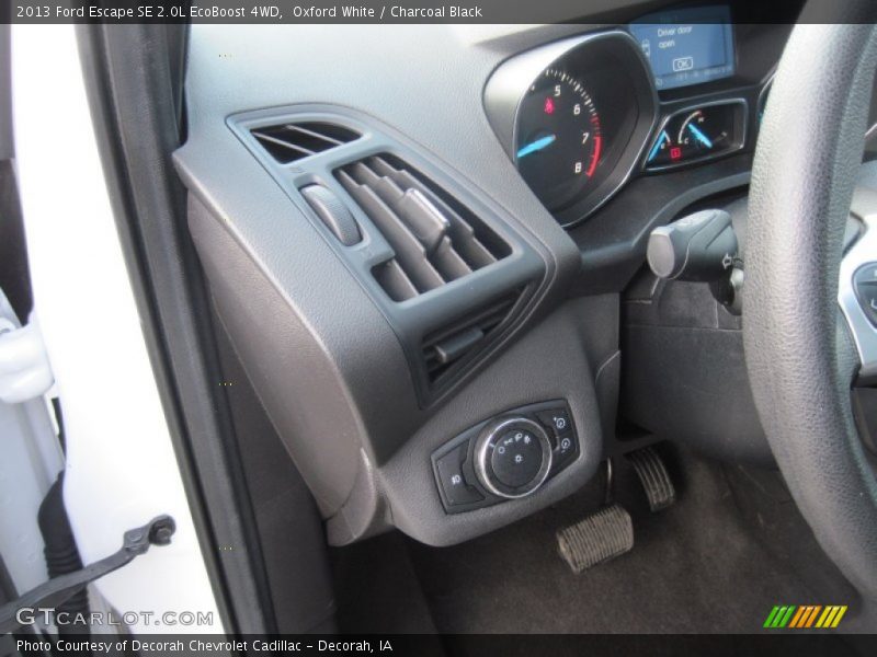 Oxford White / Charcoal Black 2013 Ford Escape SE 2.0L EcoBoost 4WD