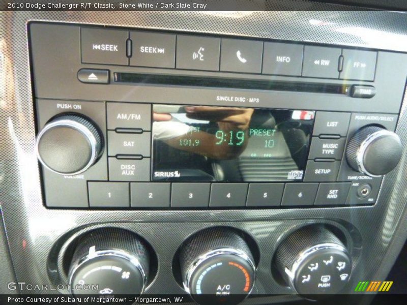 Stone White / Dark Slate Gray 2010 Dodge Challenger R/T Classic