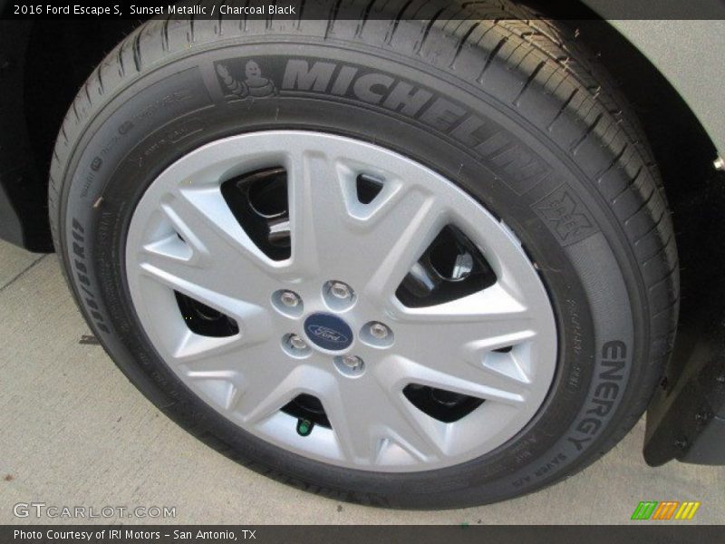 Sunset Metallic / Charcoal Black 2016 Ford Escape S