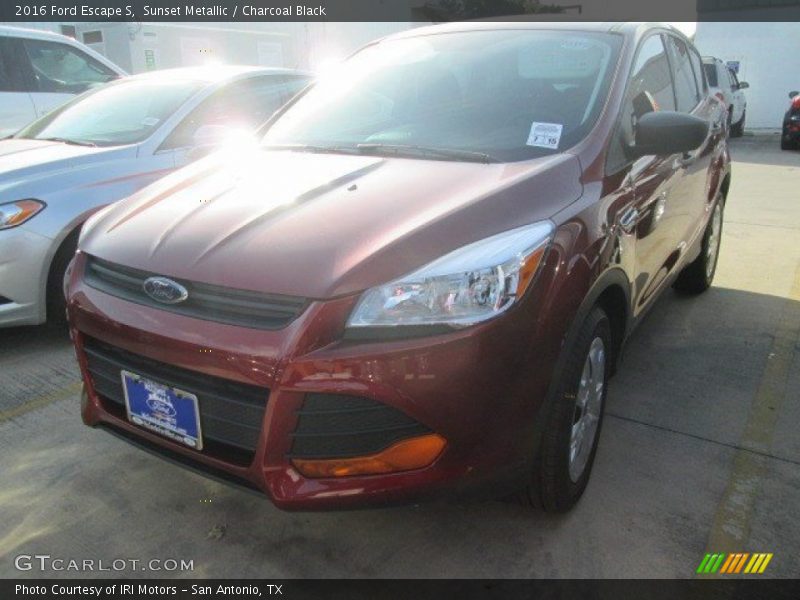Sunset Metallic / Charcoal Black 2016 Ford Escape S