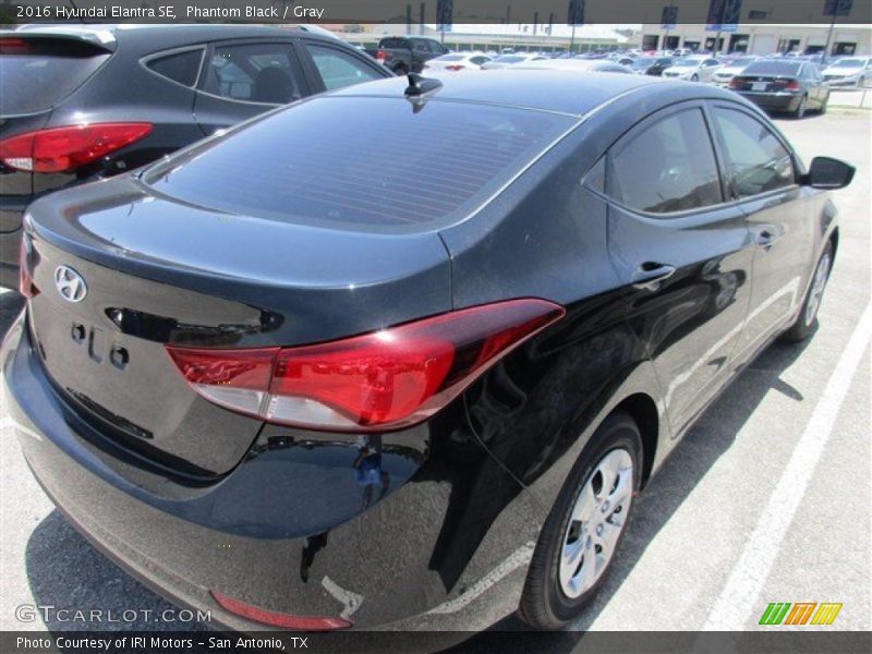 Phantom Black / Gray 2016 Hyundai Elantra SE
