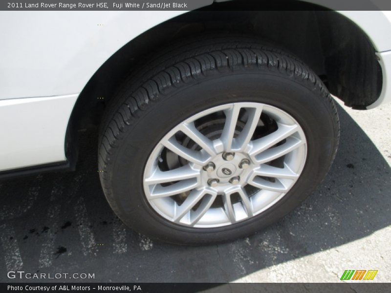 Fuji White / Sand/Jet Black 2011 Land Rover Range Rover HSE