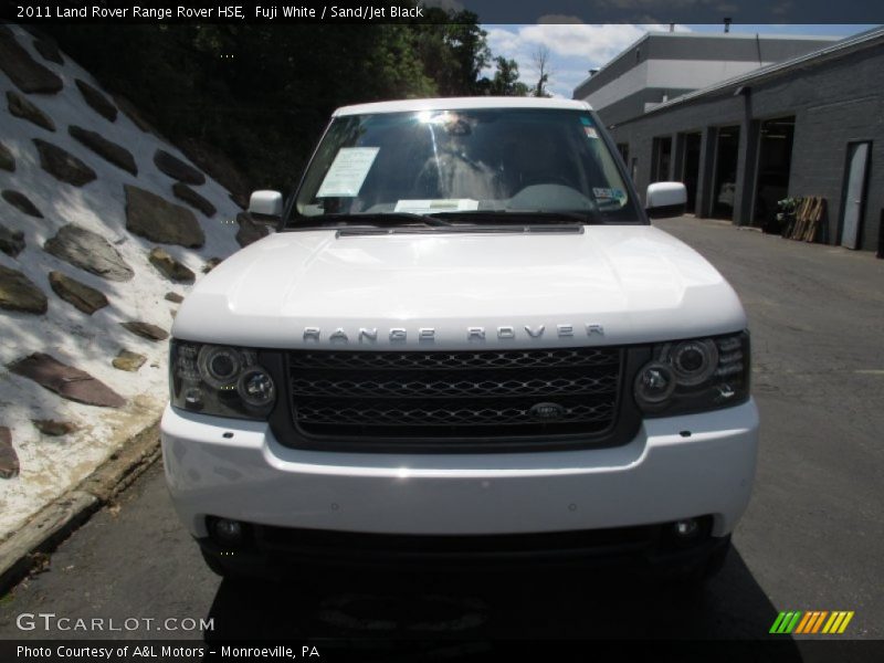 Fuji White / Sand/Jet Black 2011 Land Rover Range Rover HSE