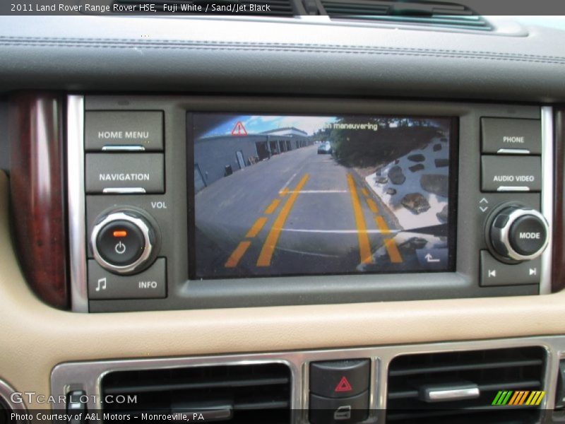 Fuji White / Sand/Jet Black 2011 Land Rover Range Rover HSE