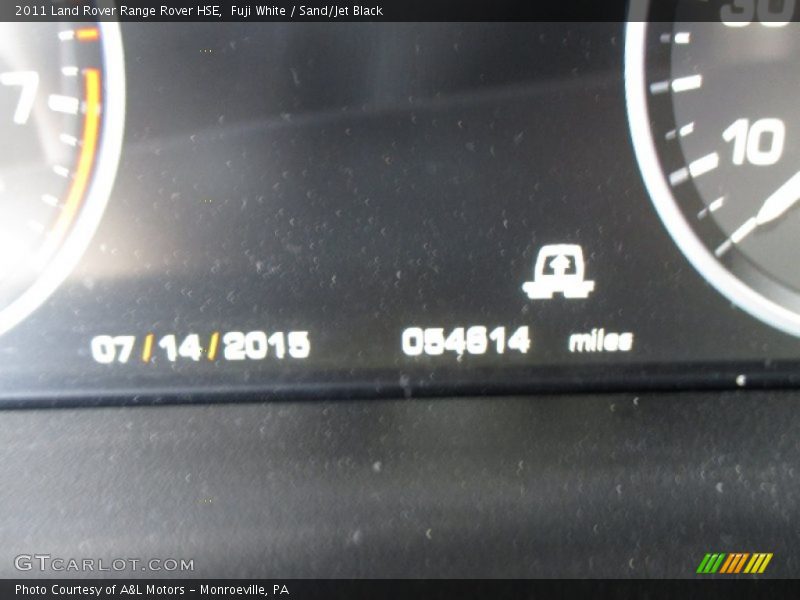 Fuji White / Sand/Jet Black 2011 Land Rover Range Rover HSE