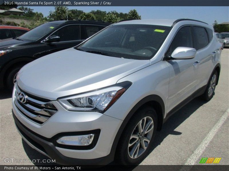 Front 3/4 View of 2016 Santa Fe Sport 2.0T AWD