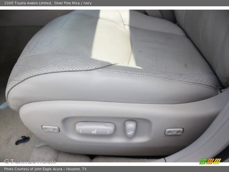 Silver Pine Mica / Ivory 2006 Toyota Avalon Limited