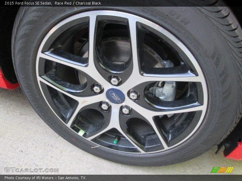 Race Red / Charcoal Black 2015 Ford Focus SE Sedan