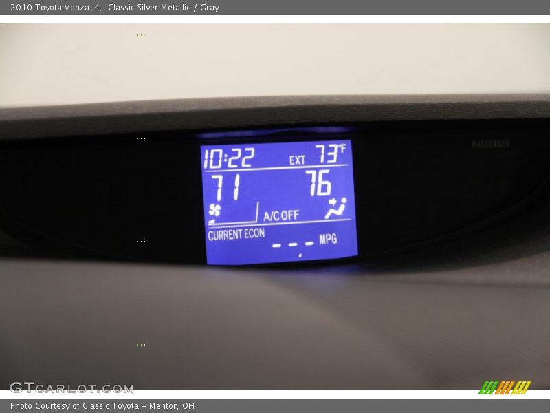 Classic Silver Metallic / Gray 2010 Toyota Venza I4