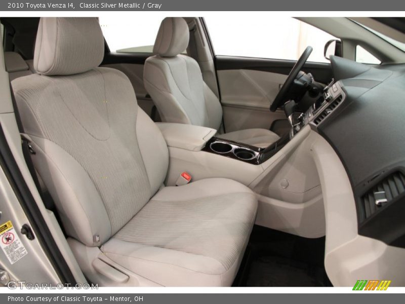 Classic Silver Metallic / Gray 2010 Toyota Venza I4