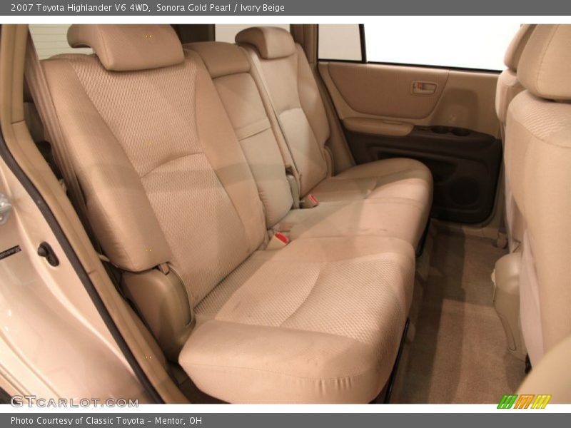 Sonora Gold Pearl / Ivory Beige 2007 Toyota Highlander V6 4WD