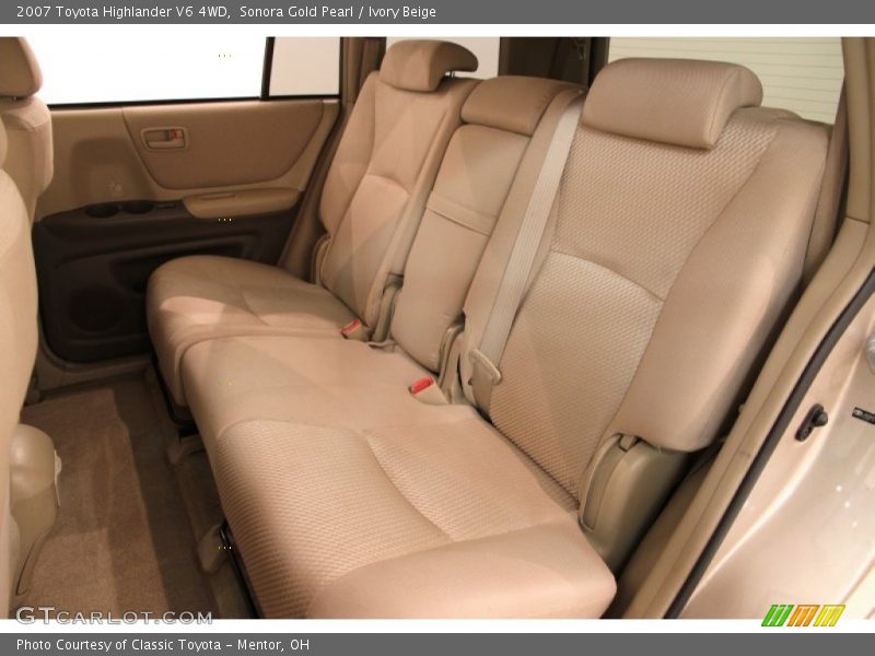 Sonora Gold Pearl / Ivory Beige 2007 Toyota Highlander V6 4WD