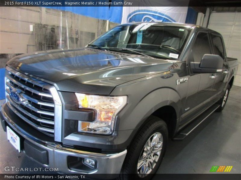 Magnetic Metallic / Medium Earth Gray 2015 Ford F150 XLT SuperCrew