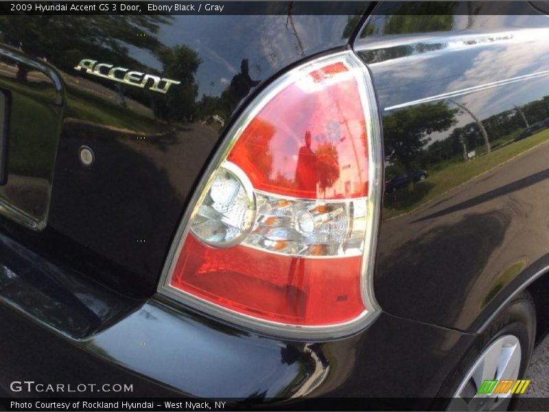 Ebony Black / Gray 2009 Hyundai Accent GS 3 Door