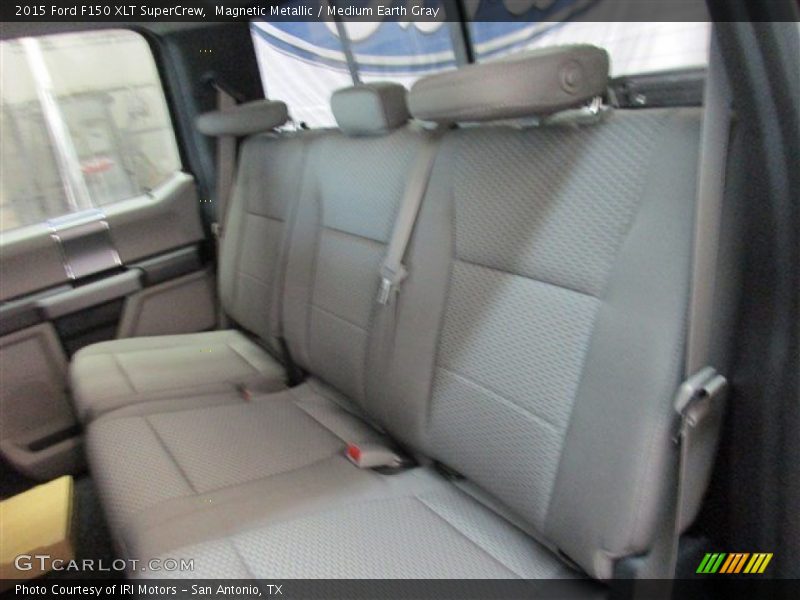 Magnetic Metallic / Medium Earth Gray 2015 Ford F150 XLT SuperCrew