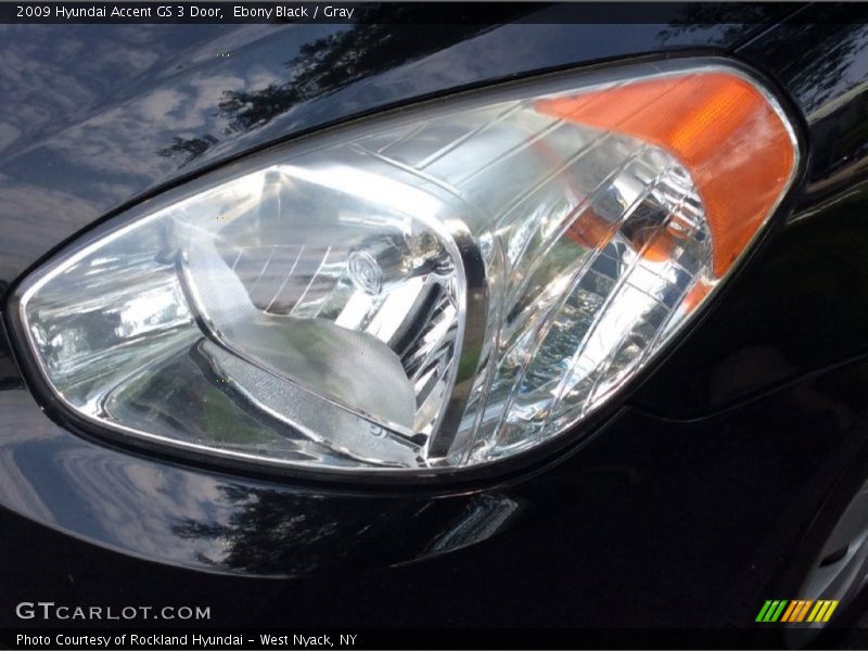 Ebony Black / Gray 2009 Hyundai Accent GS 3 Door