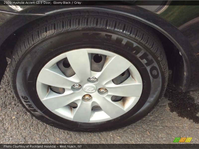 Ebony Black / Gray 2009 Hyundai Accent GS 3 Door