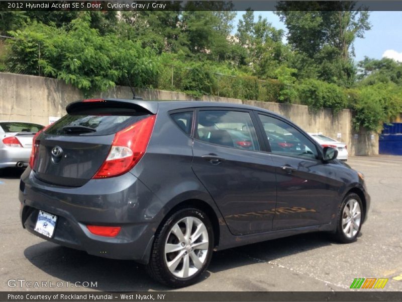 Cyclone Gray / Gray 2012 Hyundai Accent SE 5 Door