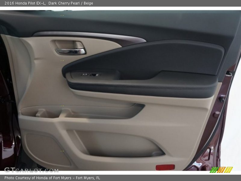 Door Panel of 2016 Pilot EX-L