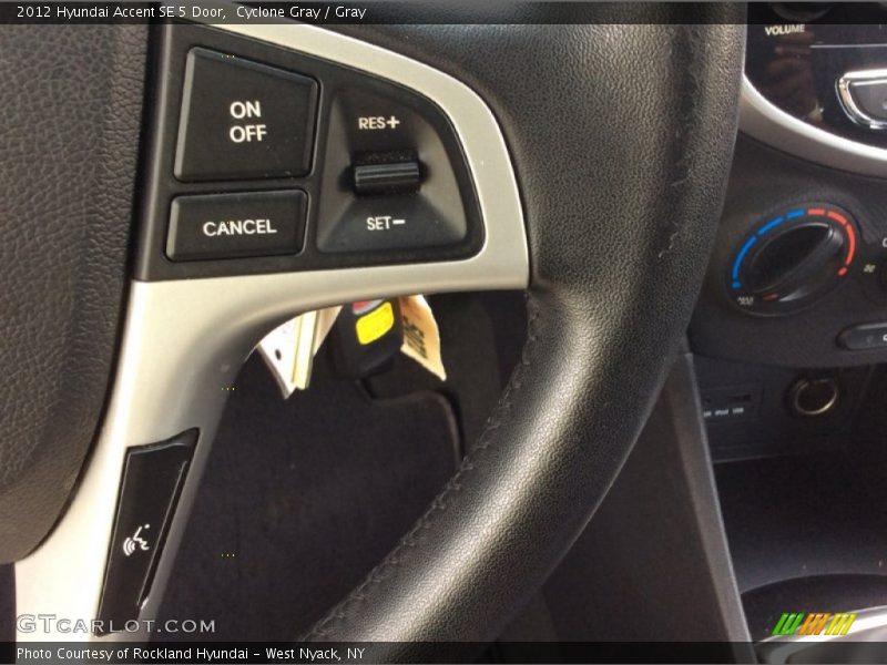 Cyclone Gray / Gray 2012 Hyundai Accent SE 5 Door