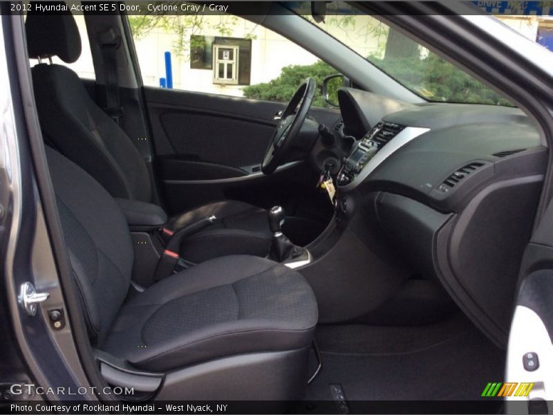 Cyclone Gray / Gray 2012 Hyundai Accent SE 5 Door