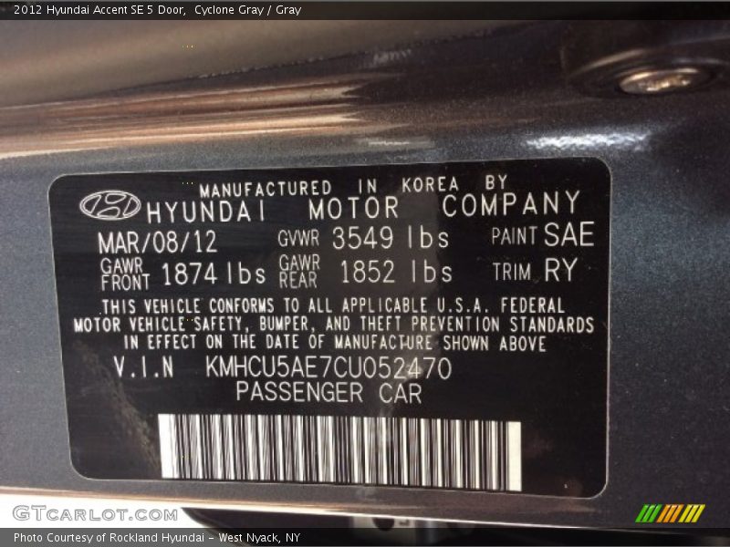 Cyclone Gray / Gray 2012 Hyundai Accent SE 5 Door