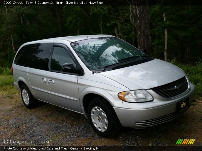 Bright Silver Metallic / Navy Blue 2002 Chrysler Town & Country LX