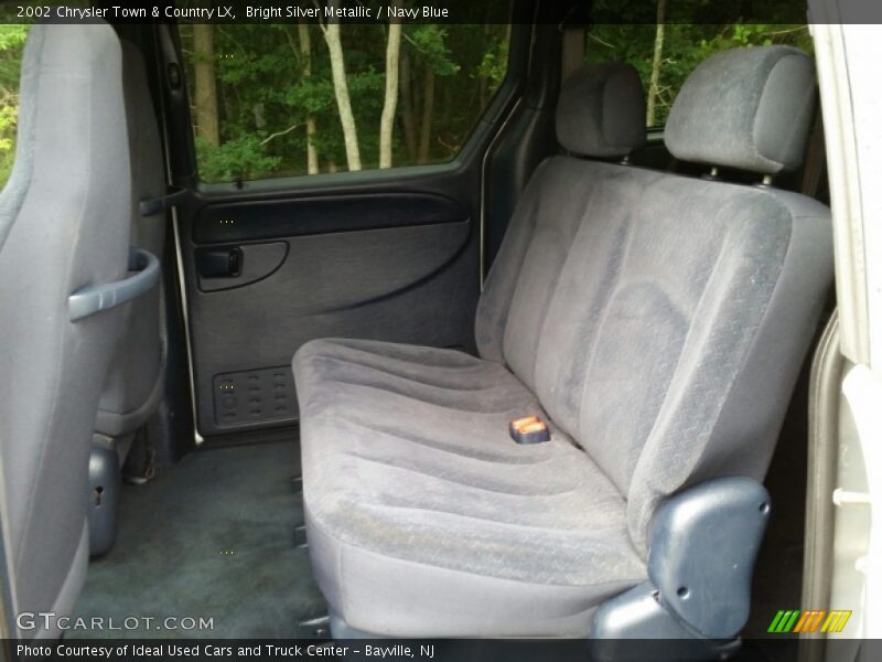 Bright Silver Metallic / Navy Blue 2002 Chrysler Town & Country LX