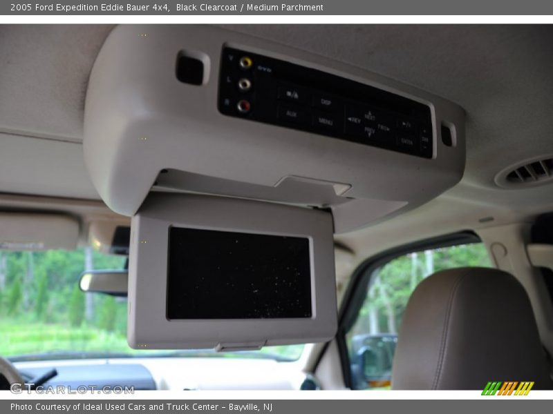 Entertainment System of 2005 Expedition Eddie Bauer 4x4
