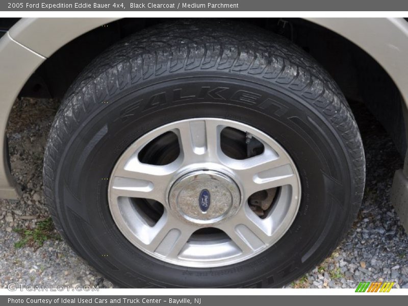 Black Clearcoat / Medium Parchment 2005 Ford Expedition Eddie Bauer 4x4