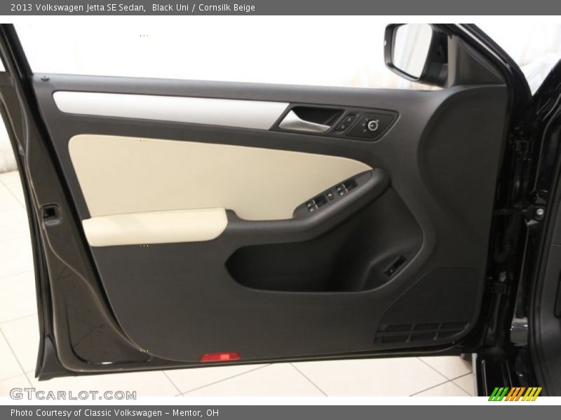 Black Uni / Cornsilk Beige 2013 Volkswagen Jetta SE Sedan