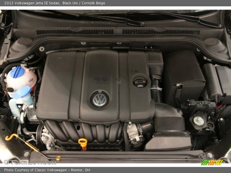 Black Uni / Cornsilk Beige 2013 Volkswagen Jetta SE Sedan