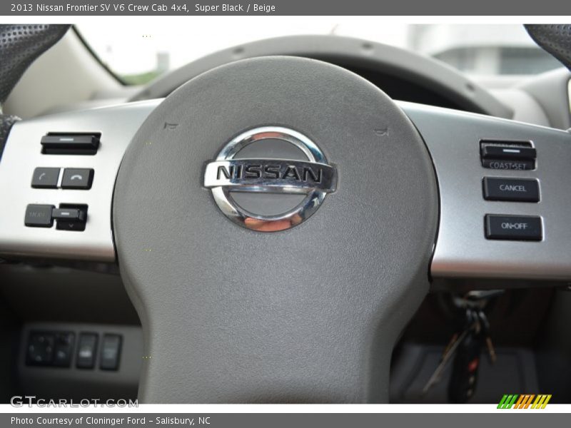 Super Black / Beige 2013 Nissan Frontier SV V6 Crew Cab 4x4
