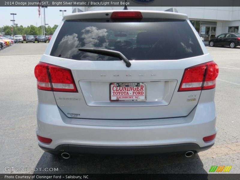 Bright Silver Metallic / Black/Light Frost Beige 2014 Dodge Journey SXT