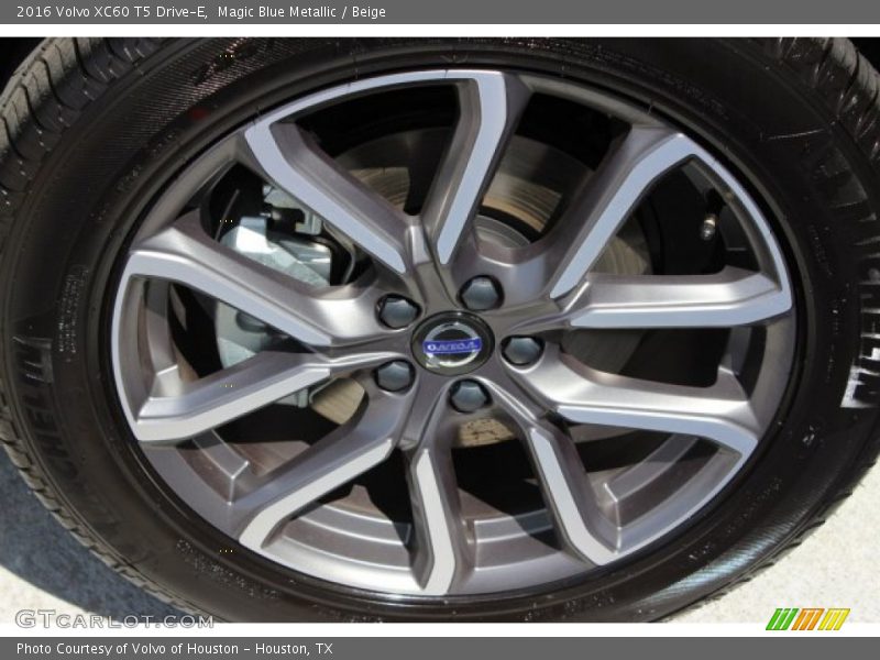 Magic Blue Metallic / Beige 2016 Volvo XC60 T5 Drive-E