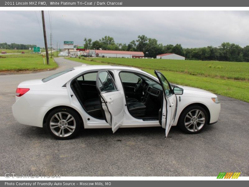 White Platinum Tri-Coat / Dark Charcoal 2011 Lincoln MKZ FWD