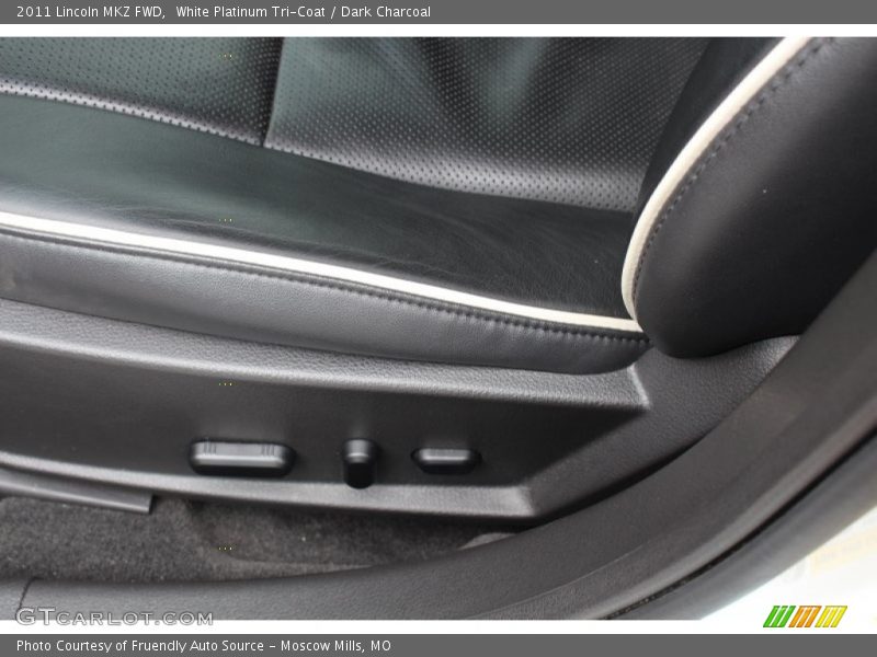 White Platinum Tri-Coat / Dark Charcoal 2011 Lincoln MKZ FWD