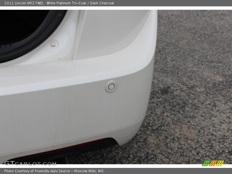 White Platinum Tri-Coat / Dark Charcoal 2011 Lincoln MKZ FWD