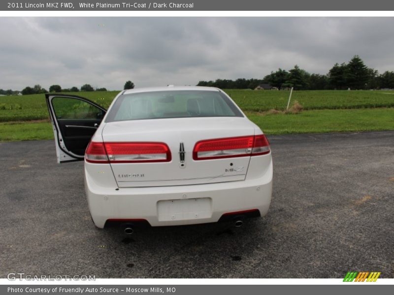 White Platinum Tri-Coat / Dark Charcoal 2011 Lincoln MKZ FWD