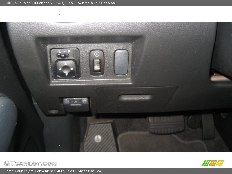 Cool Silver Metallic / Charcoal 2006 Mitsubishi Outlander SE 4WD