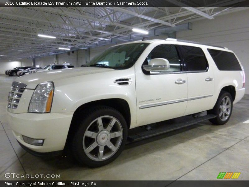 Front 3/4 View of 2010 Escalade ESV Premium AWD