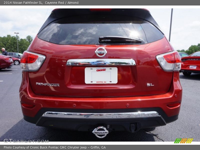 Cayenne Red / Almond 2014 Nissan Pathfinder SL