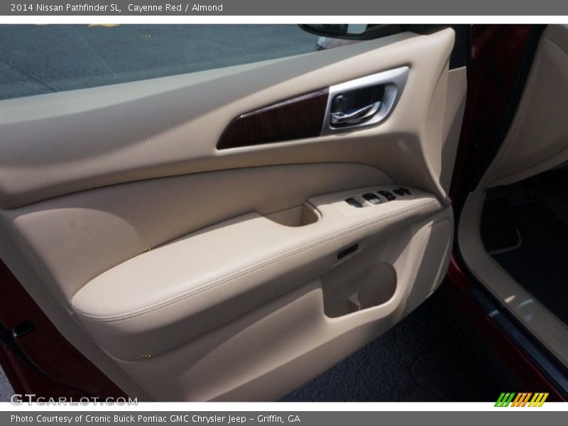 Cayenne Red / Almond 2014 Nissan Pathfinder SL